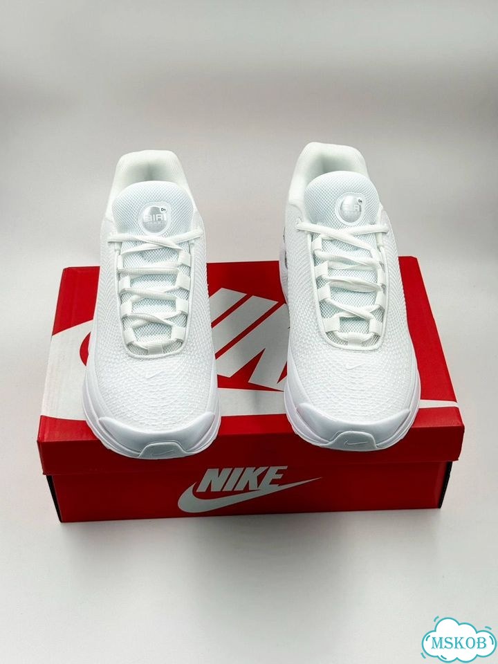 Кроссовки Nike Air Max DN белые фото 5