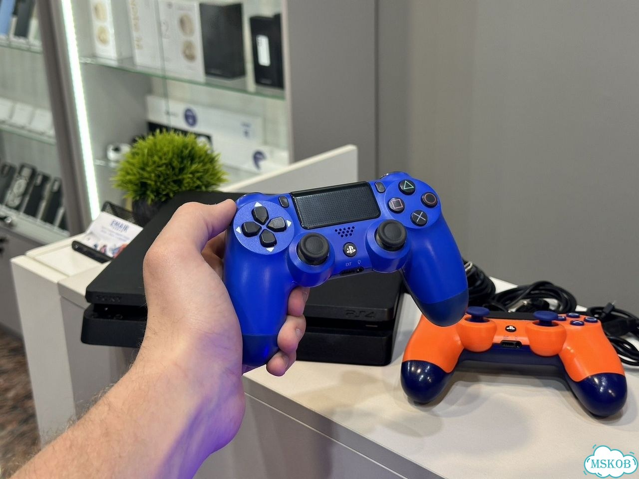 Sony PlayStation slim 4, 1tb фото 4