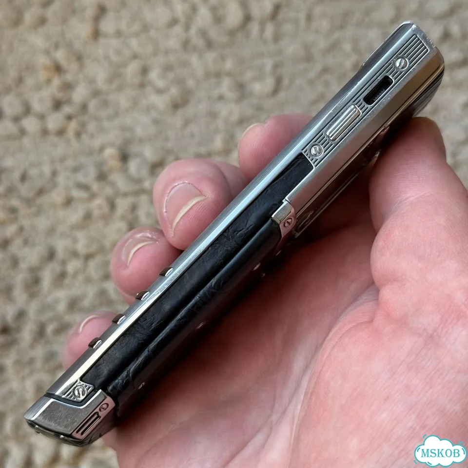 Vertu Signature S Design Steel Crocodile Leather, 4 ГБ, 1 SIM фото 8