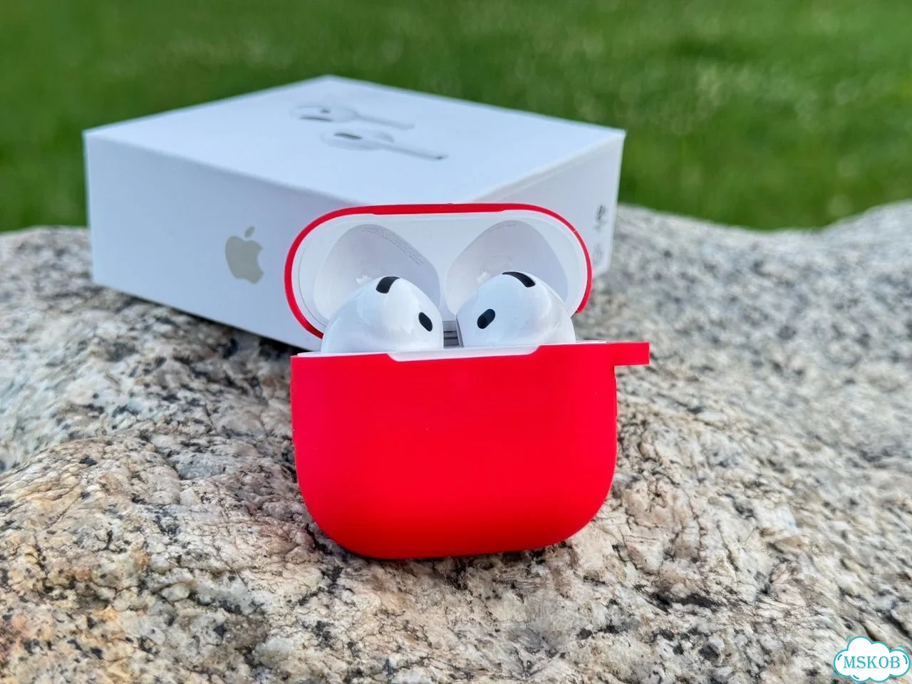 Airpods 4 с шумоподавлением (ANC) + 2 Чехла фото 1