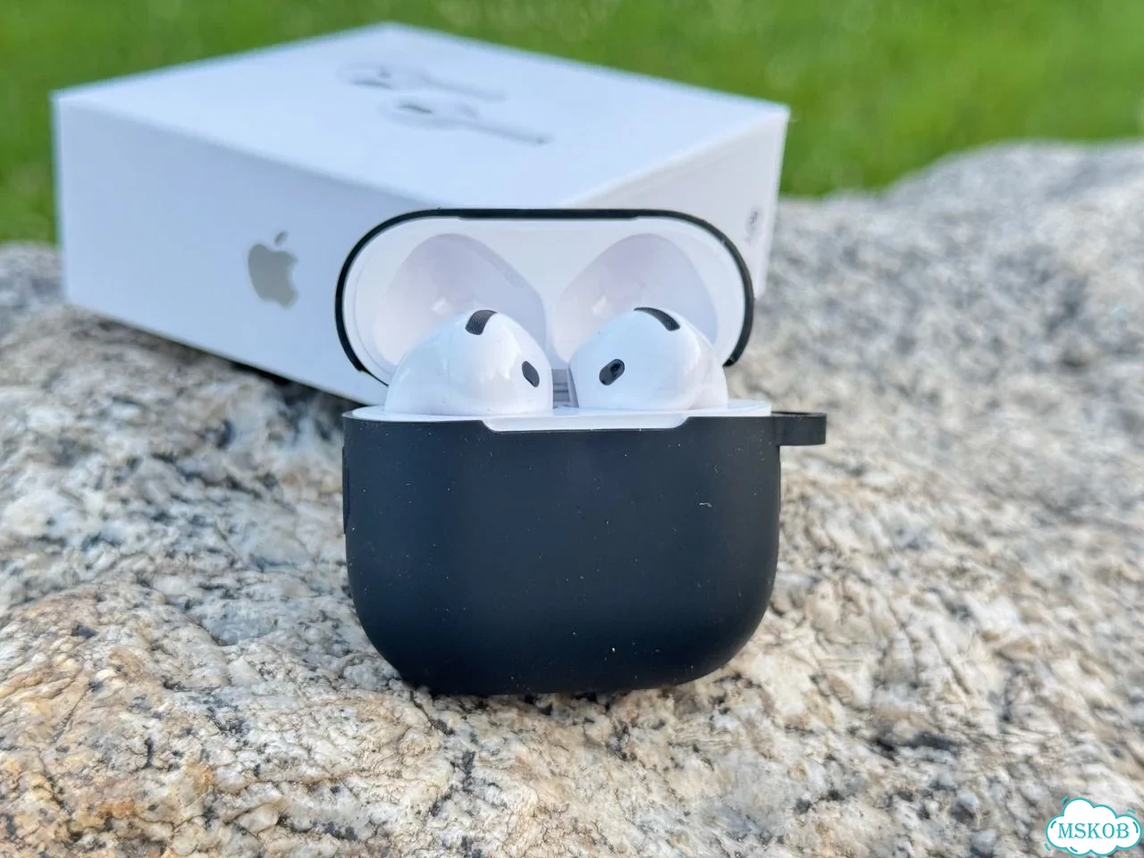Airpods 4 с шумоподавлением (ANC) + 2 Чехла фото 10
