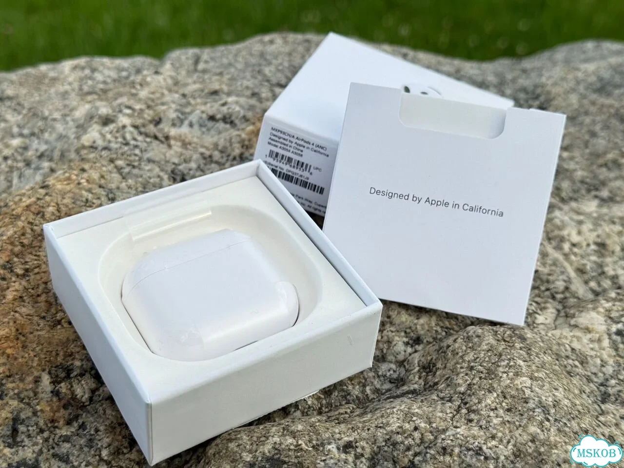 Airpods 4 с шумоподавлением (ANC) + 2 Чехла фото 4