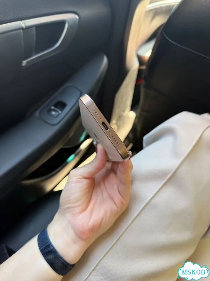 iPhone 16 Pro, 256 ГБ, SIM + eSIM фото 3
