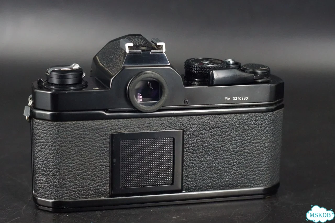Nikon FM body фото 2