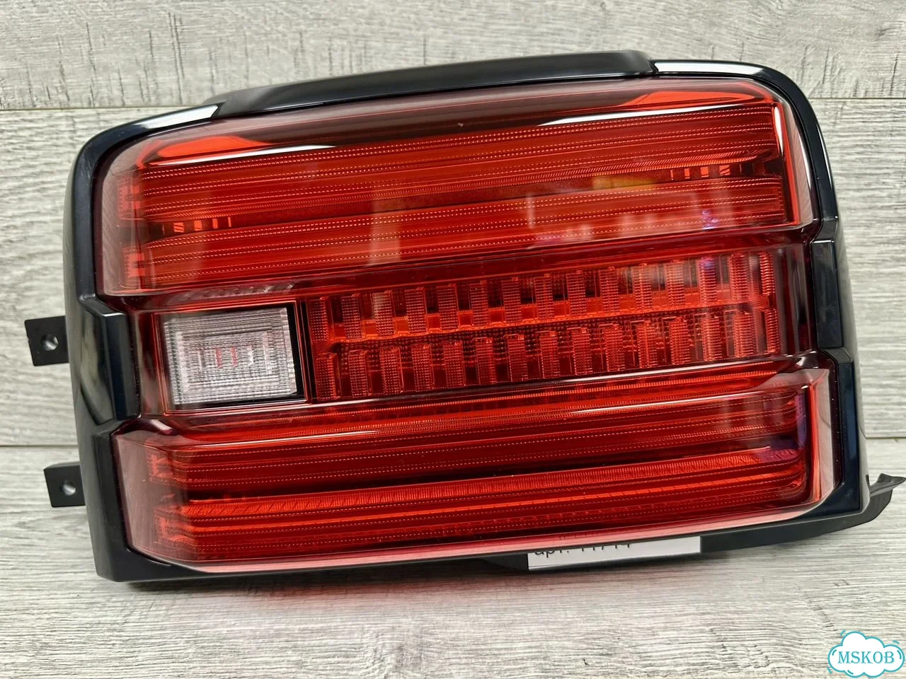 Фонарь задний левый LED Tank 300 Оригинал фото 3