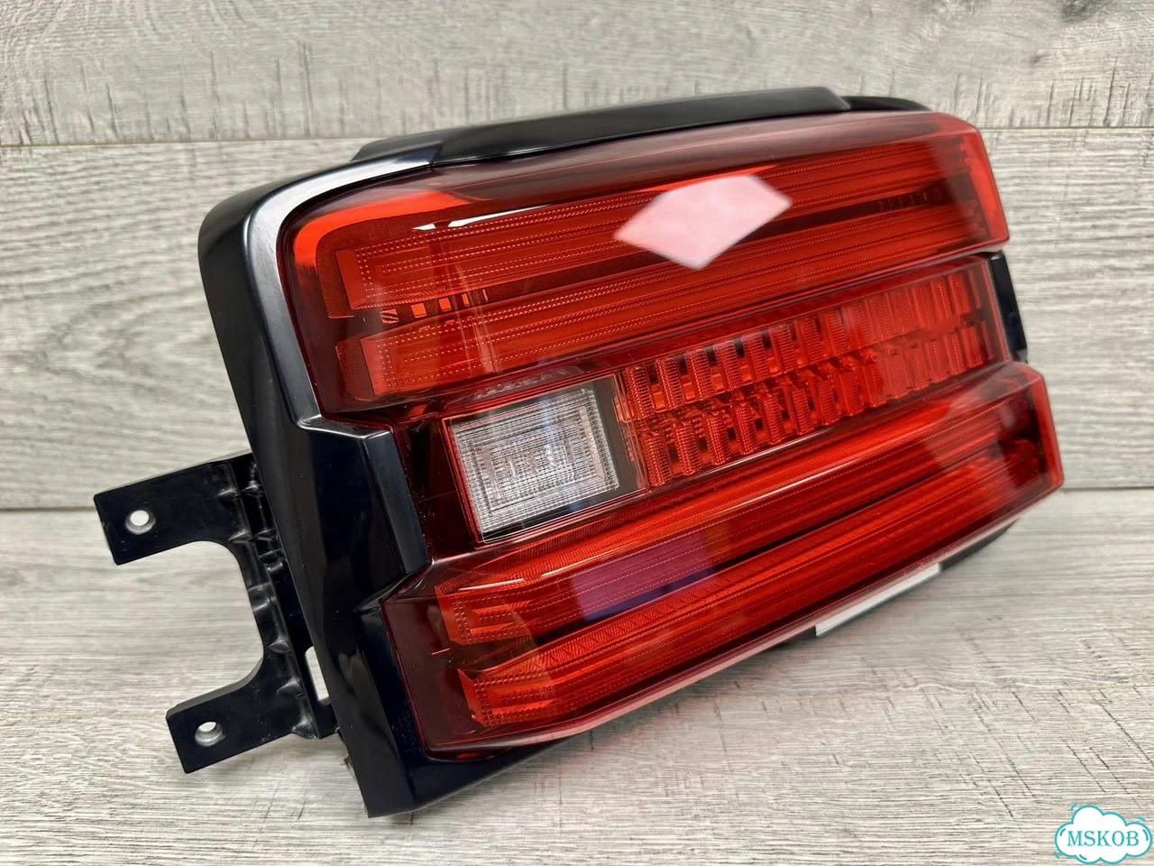 Фонарь задний левый LED Tank 300 Оригинал фото 4