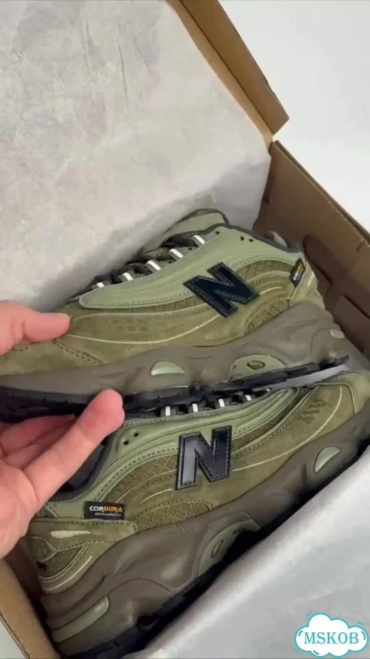 Кроссовки мужские New Balance 1000 зелёные фото 1
