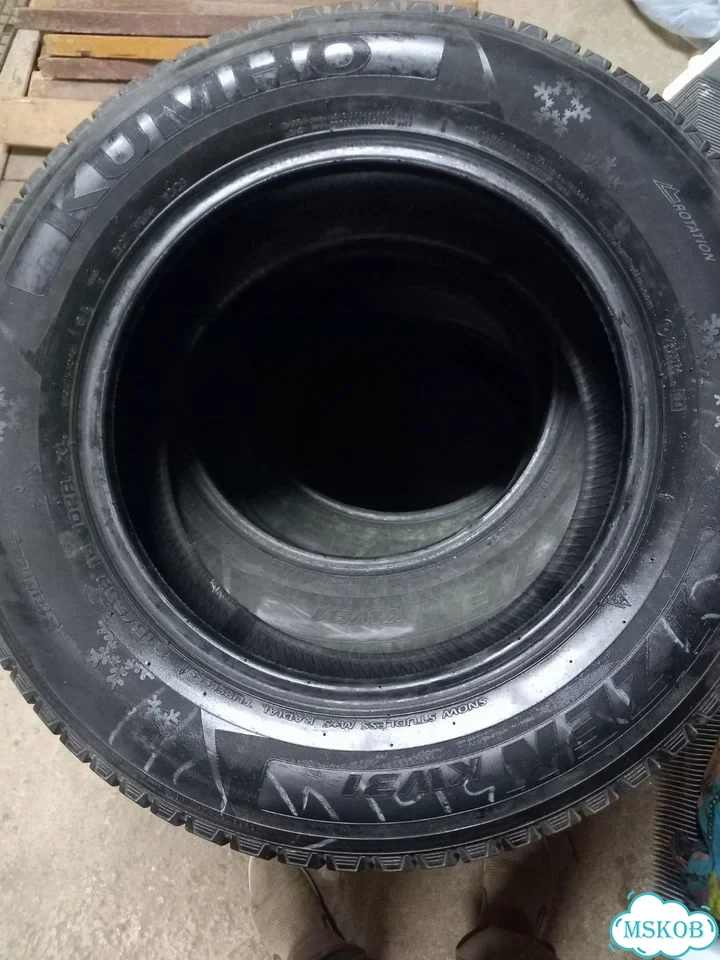 Kumho I'Zen KW31 215/65 R16 102R фото 1