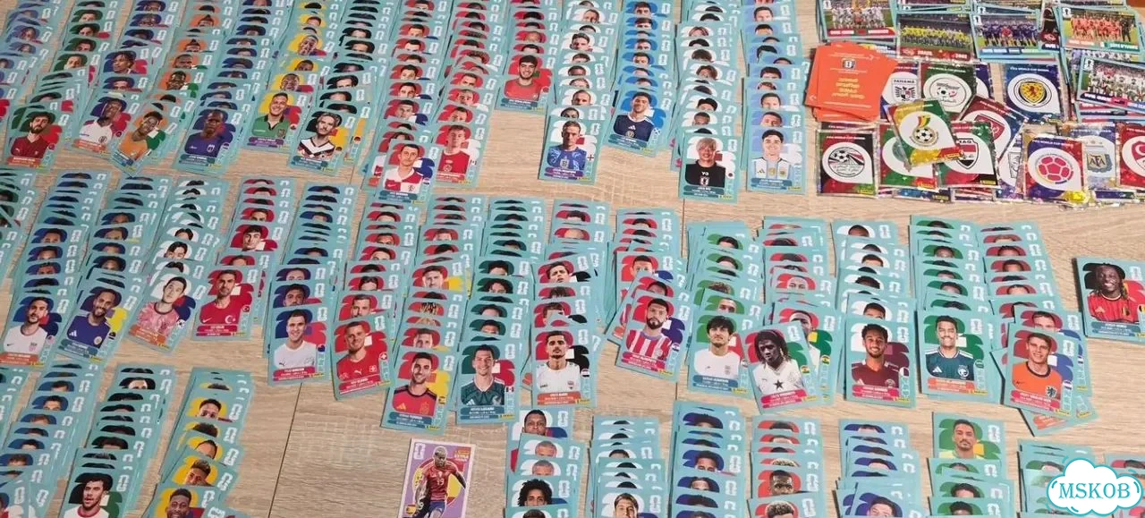 Наклейки Panini чм-2026 фото 1