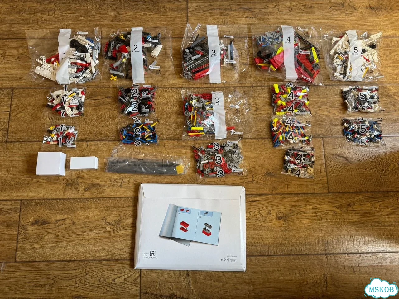 Lego набор спасательный вертолет 42145 фото 3