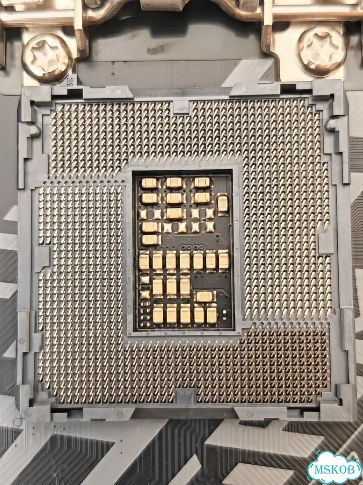 Asus ROG strix H370-F gaming фото 5