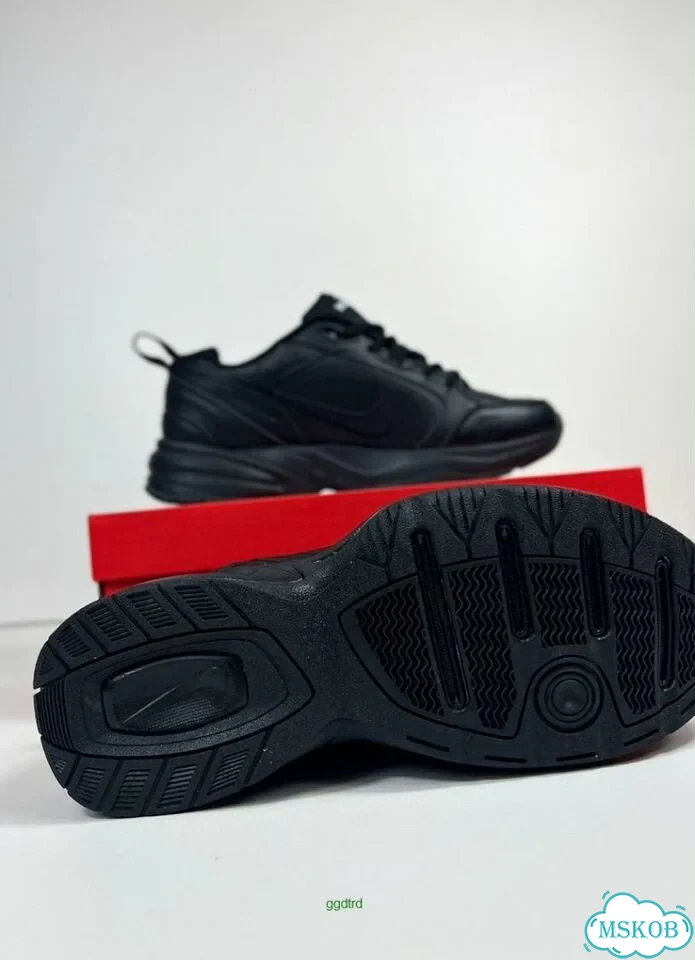 Кроссовки Nike Monarch фото 3