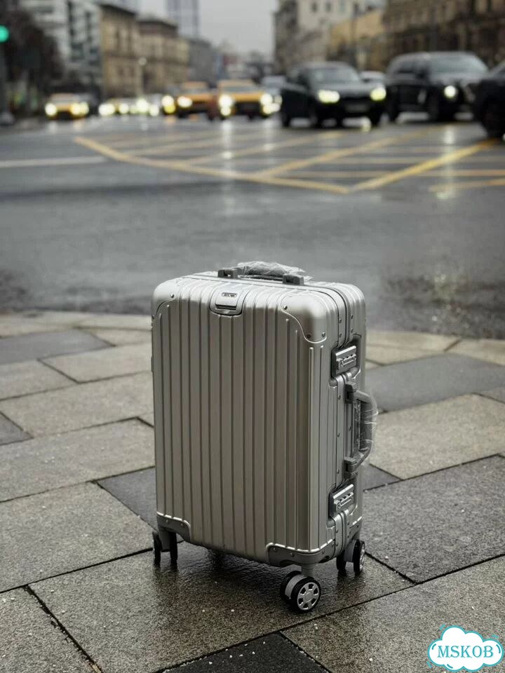 Чемодан rimowa M фото 1