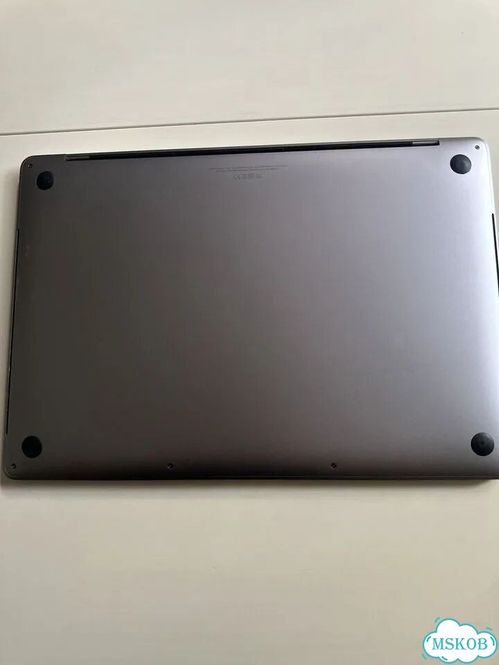 Macbook pro 15 2019 i7 фото 2