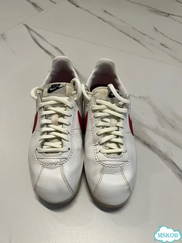 Кроссовки женские Nike Cortez фото 1
