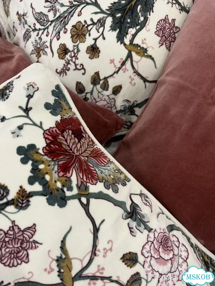 Декоративные наволочки на подушки IKEA фото 1