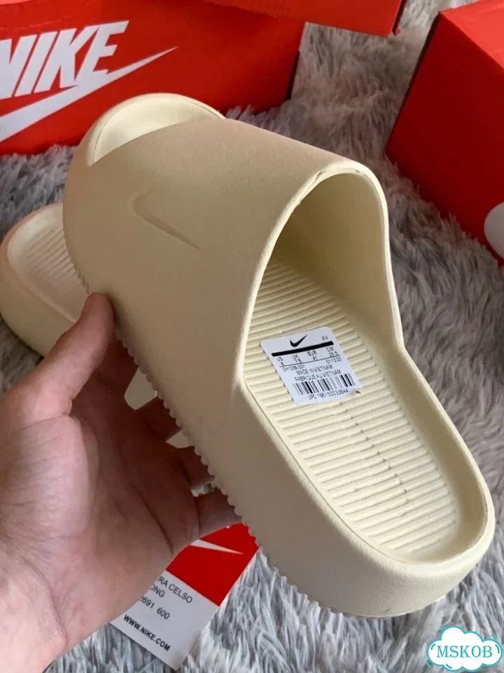 Новые Тапки Nike Calm фото 6