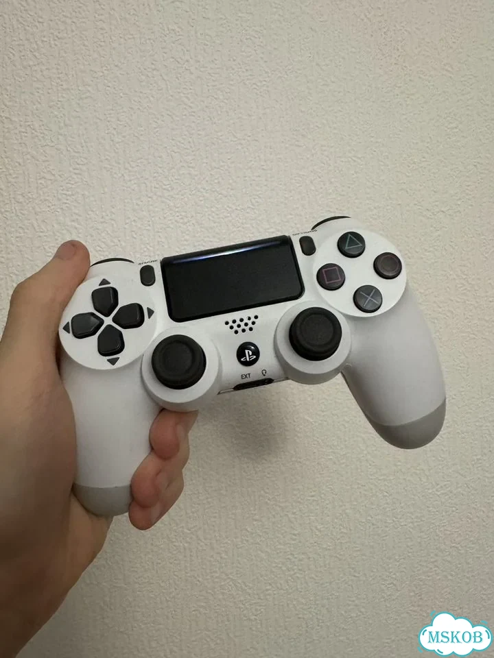 Джойстик ps4 фото 1