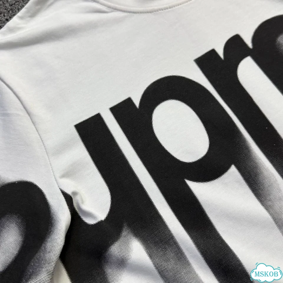 Футболка Supreme Blured Logo с черными буквами фото 5