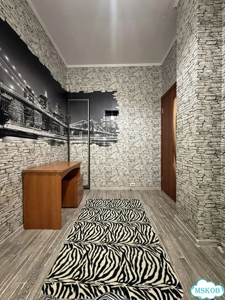Комната 10 м² в 3-к., 1/6 эт. фото 4