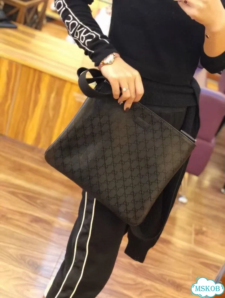 Сумка gucci gg supreme monogram фото 3