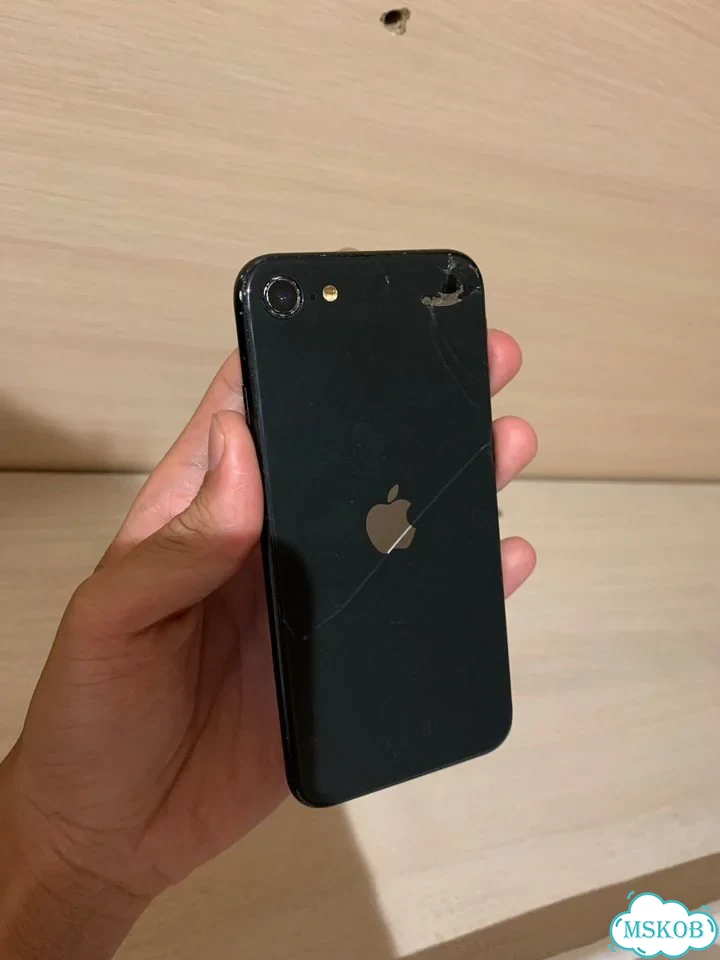 iPhone SE (2020), 128 ГБ, SIM + eSIM фото 1