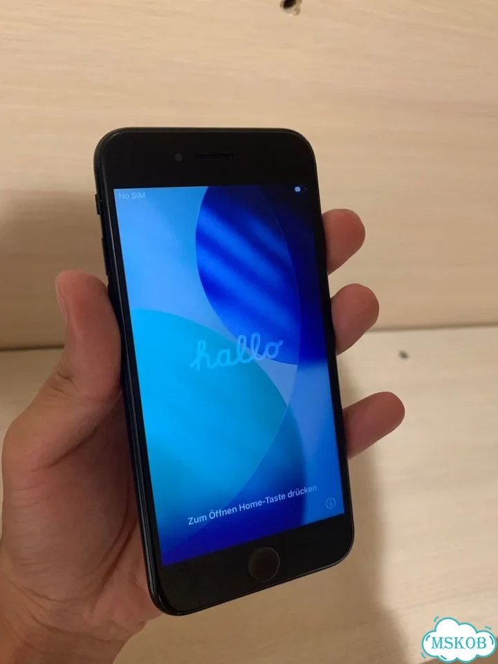 iPhone SE (2020), 128 ГБ, SIM + eSIM фото 2