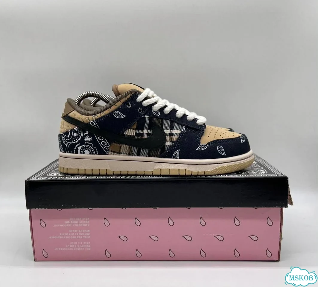 Кроссовки Nike sb dunk low travis scott фото 2