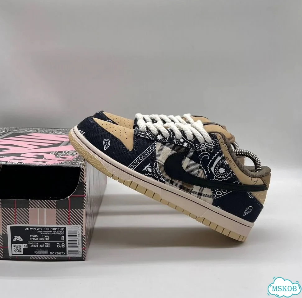 Кроссовки Nike sb dunk low travis scott фото 5