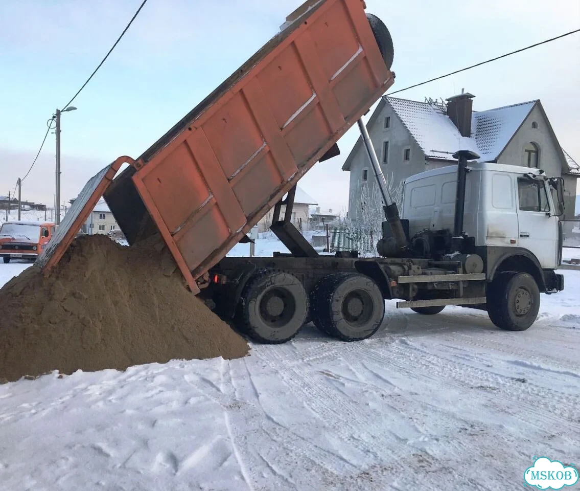 Крупнозернистый песок фото 1