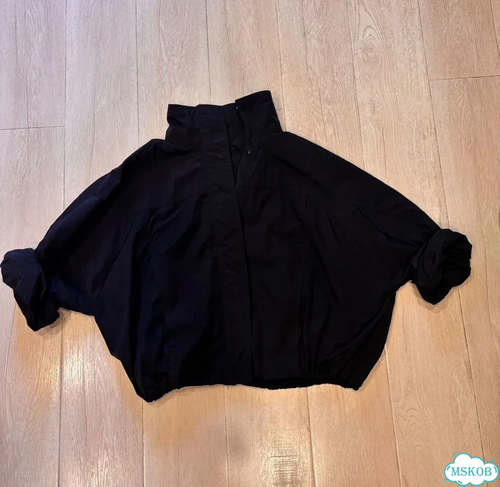 Pull and bear ветровка, черная фото 6