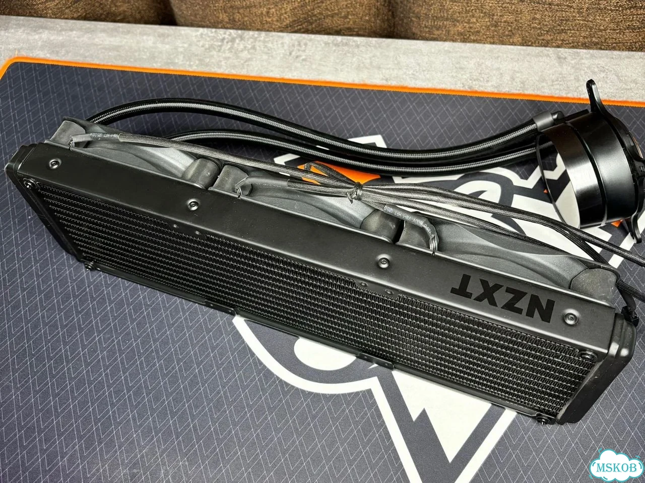 Система охлаждения Kraken nzxt x72 фото 2