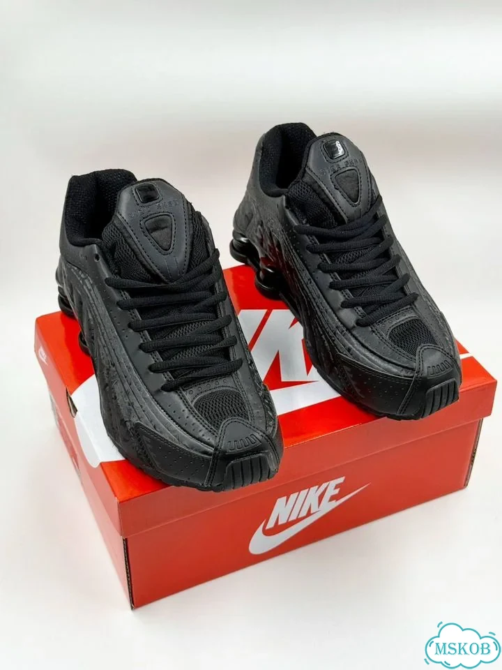 Кроссовки Nike Shox R4 фото 4