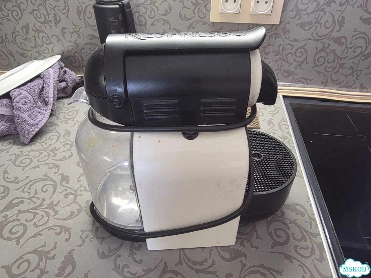 Капсульная кофемашина Delonghi Nespresso EN 97 W фото 1