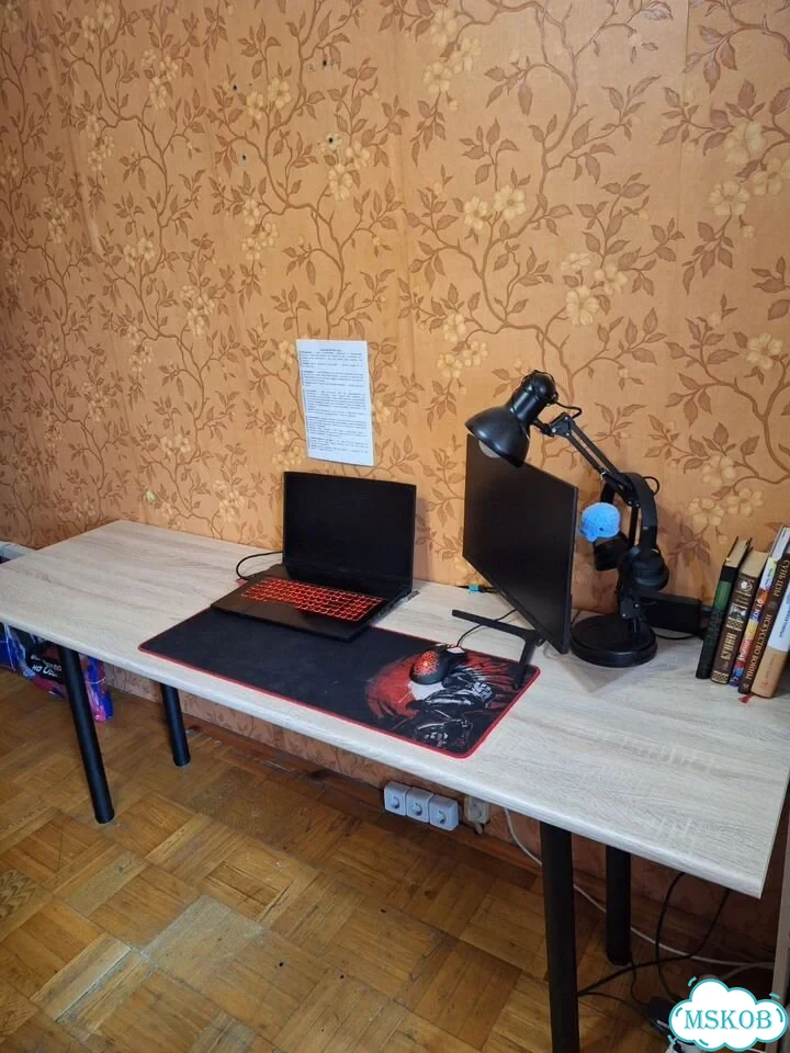 Стол фото 2