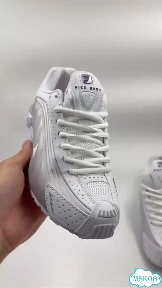 Кроссовки Nike Shox R4 фото 1