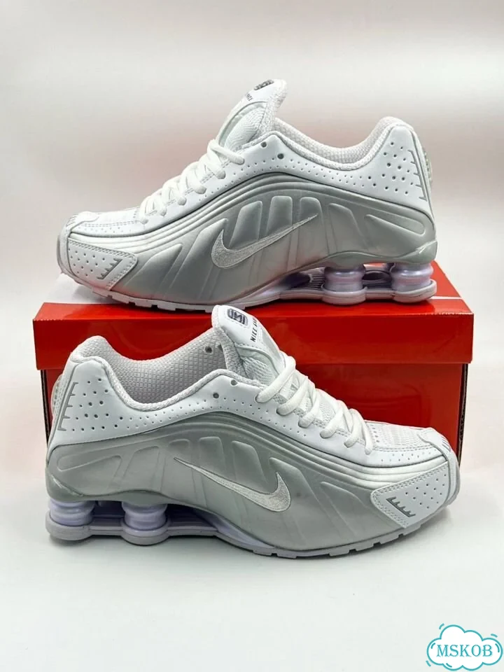 Кроссовки Nike Shox R4 фото 2