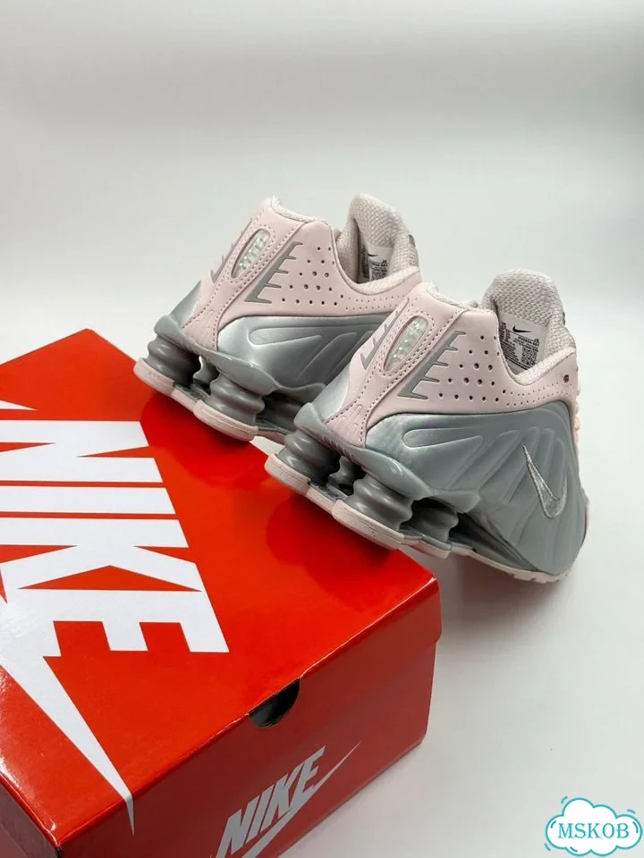 Кроссовки Nike Shox R4 фото 5