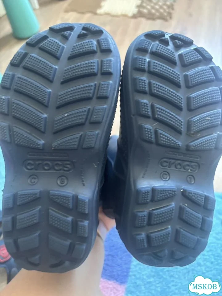 Резиновые сапоги crocs детские фото 3