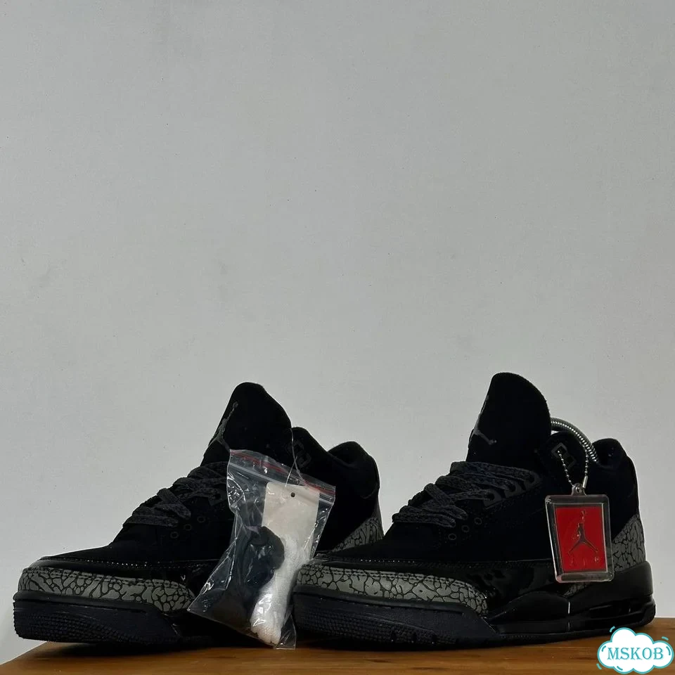 Кроссовки Nike Air Jordan 3 Retro “Black Cat” фото 7