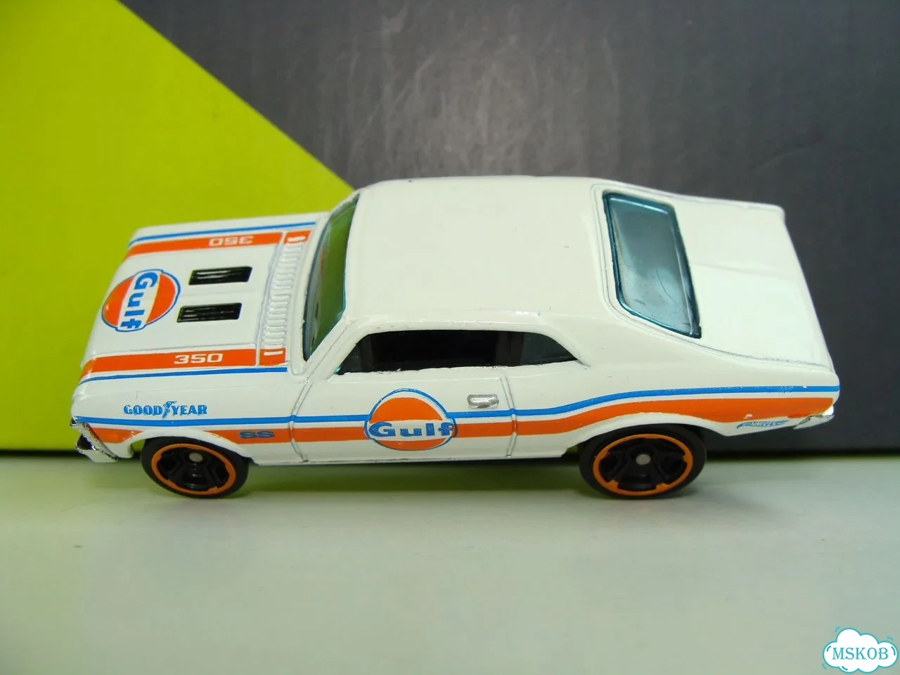 Custom Hot Wheels 68 Chevy Nova фото 6