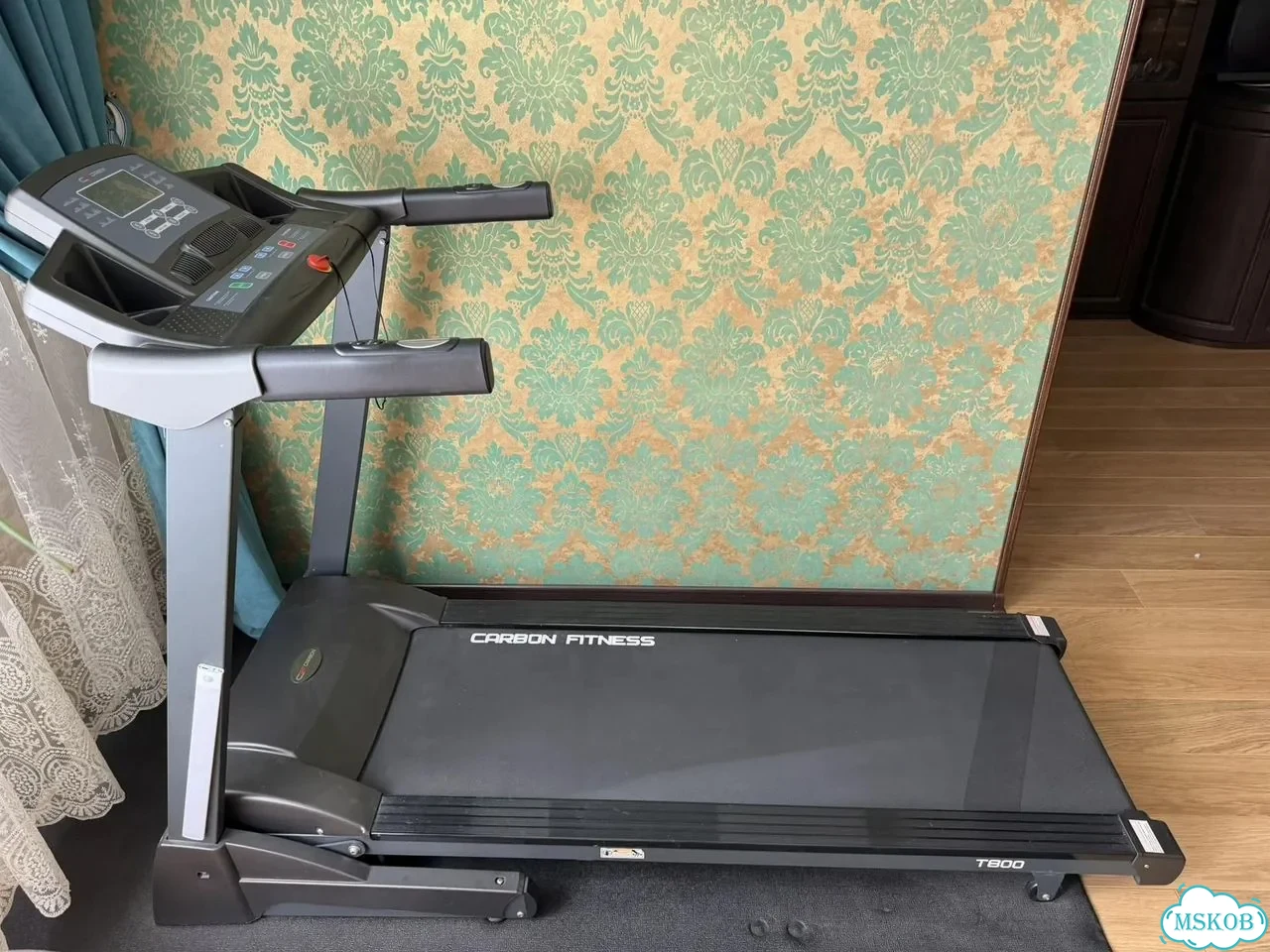 Беговая дорожка Carbon Fitness T800 фото 1