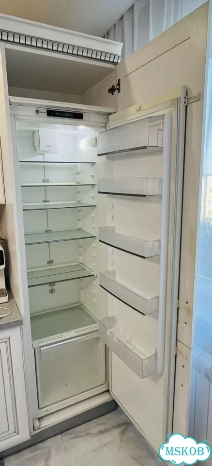 Встраиваемый холодильник electrolux фото 1