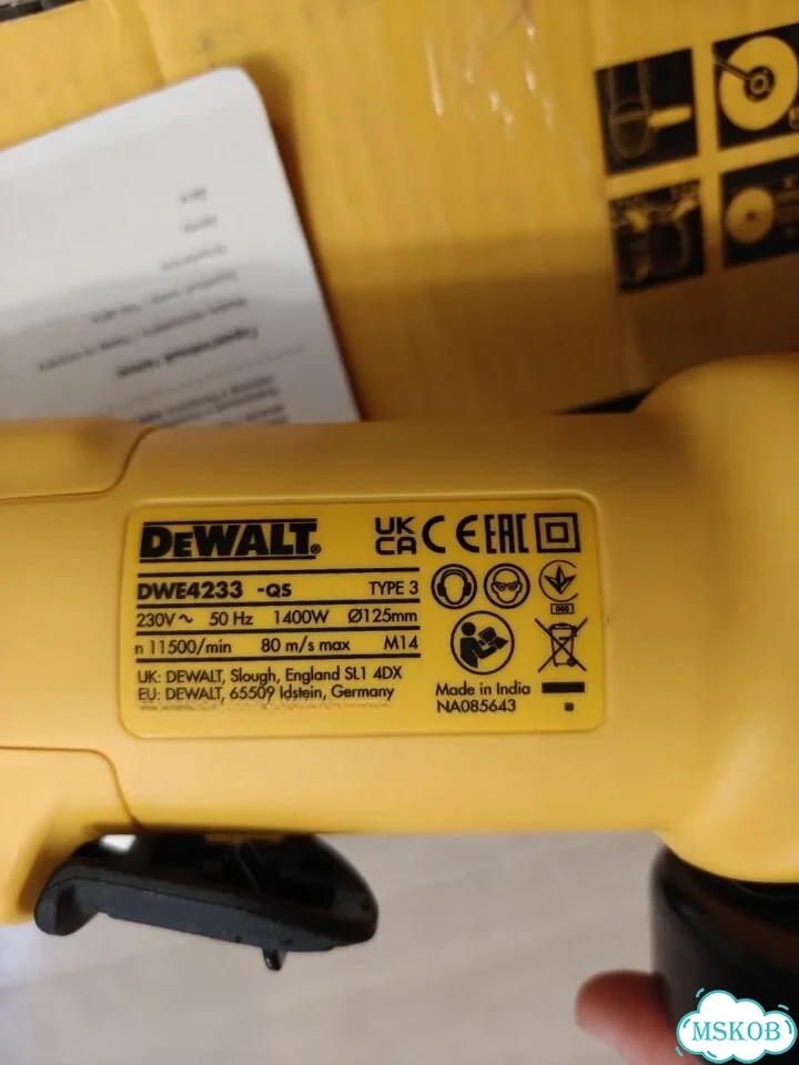 Сетевая ушм Dewalt DWE4233 1400Вт фото 2