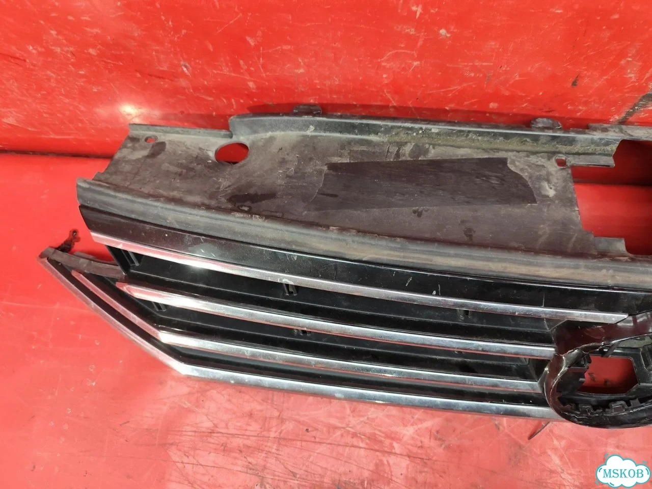 Решетка радиатора volkswagen passat B8 2014 фото 10