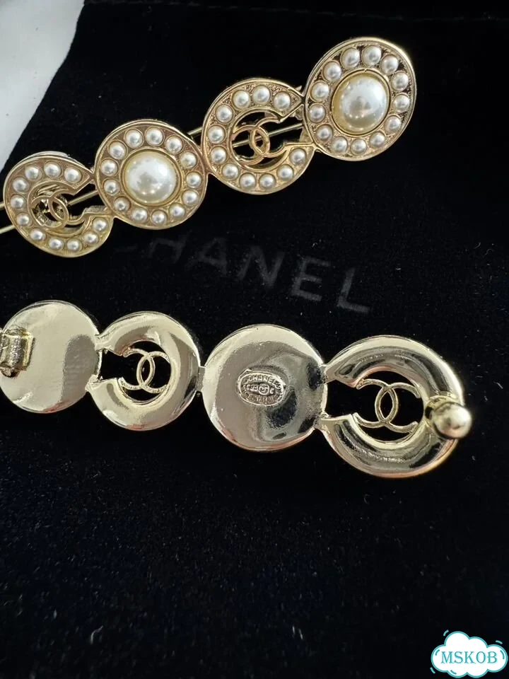 Chanel заколка vip gift новинка фото 7