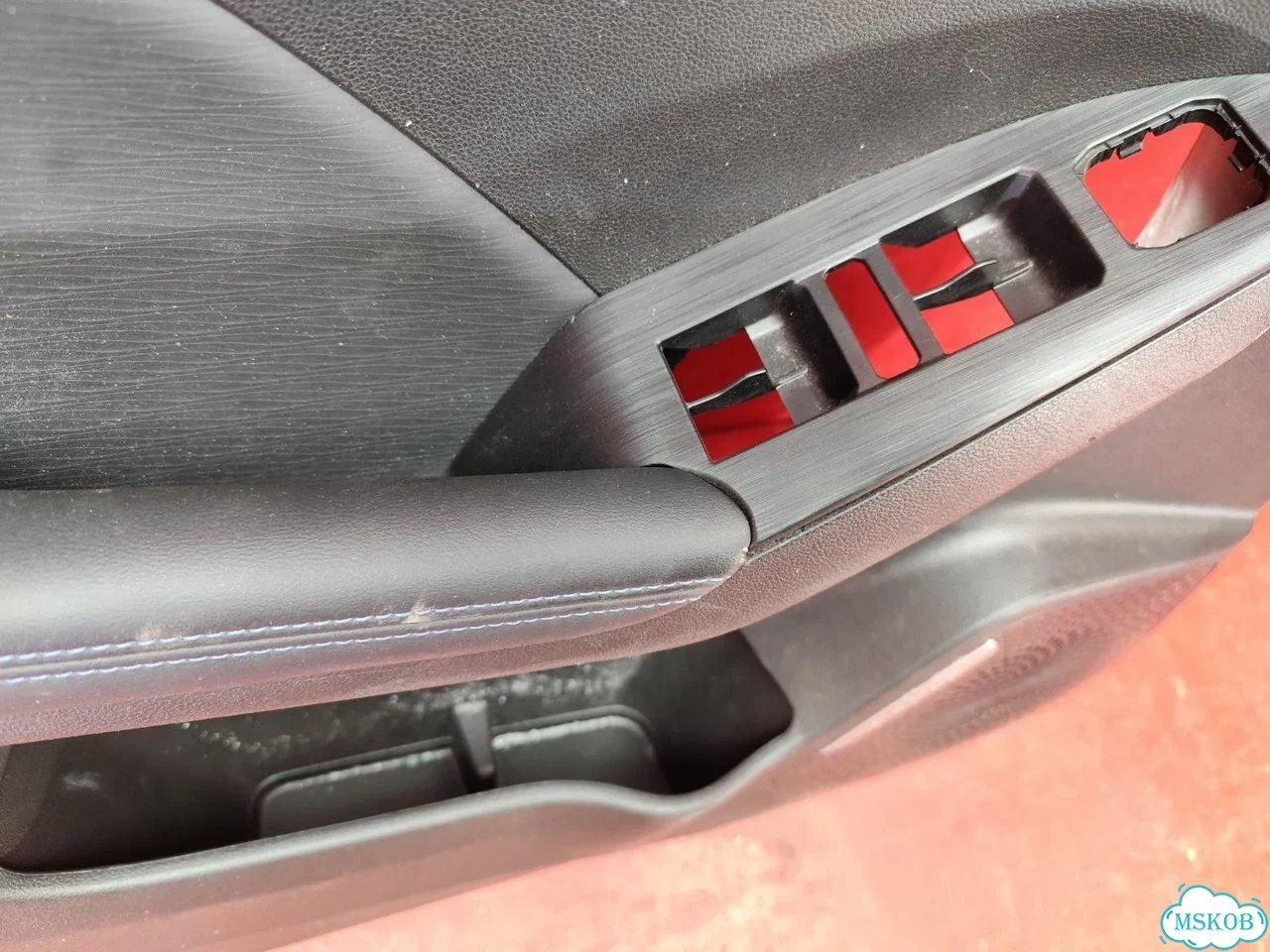 Обшивка двери передняя левая haval Jolion 1 2021 фото 7