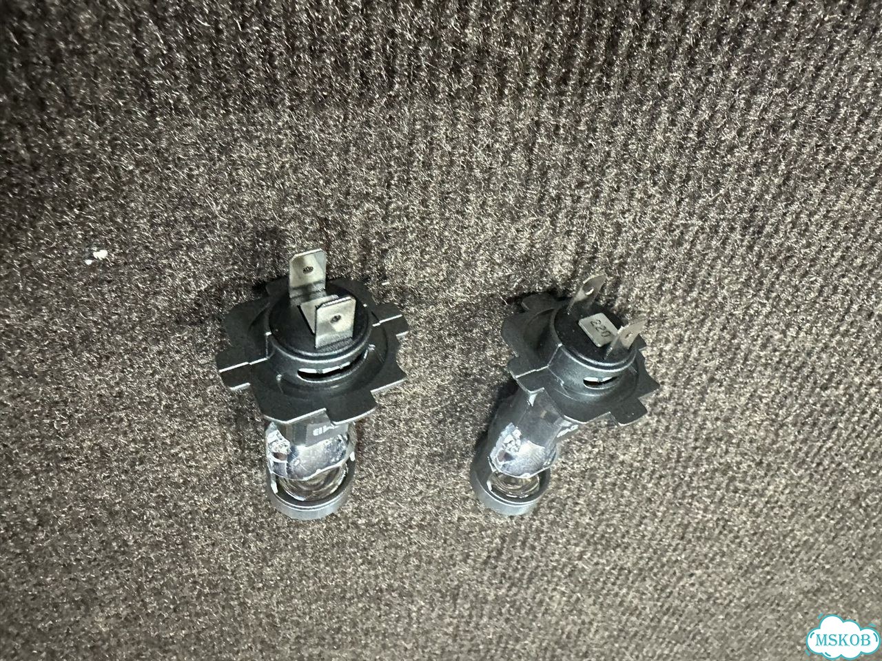 LED лампа Н7-H7 с линзой жёлтый 3000к фото 3