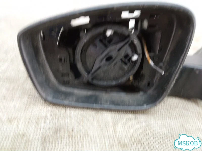 Зеркало левое skoda Rapid 1 2012 фото 8