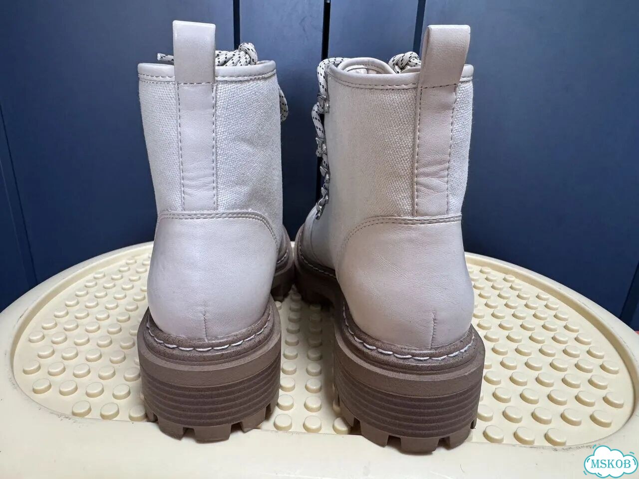 Ботинки новые bershka фото 4